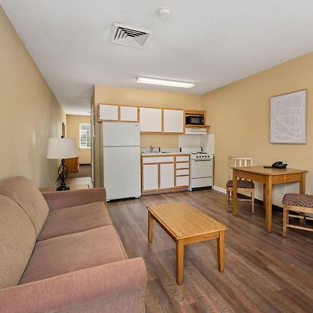 Affordable Suites Wilson Exteriör bild
